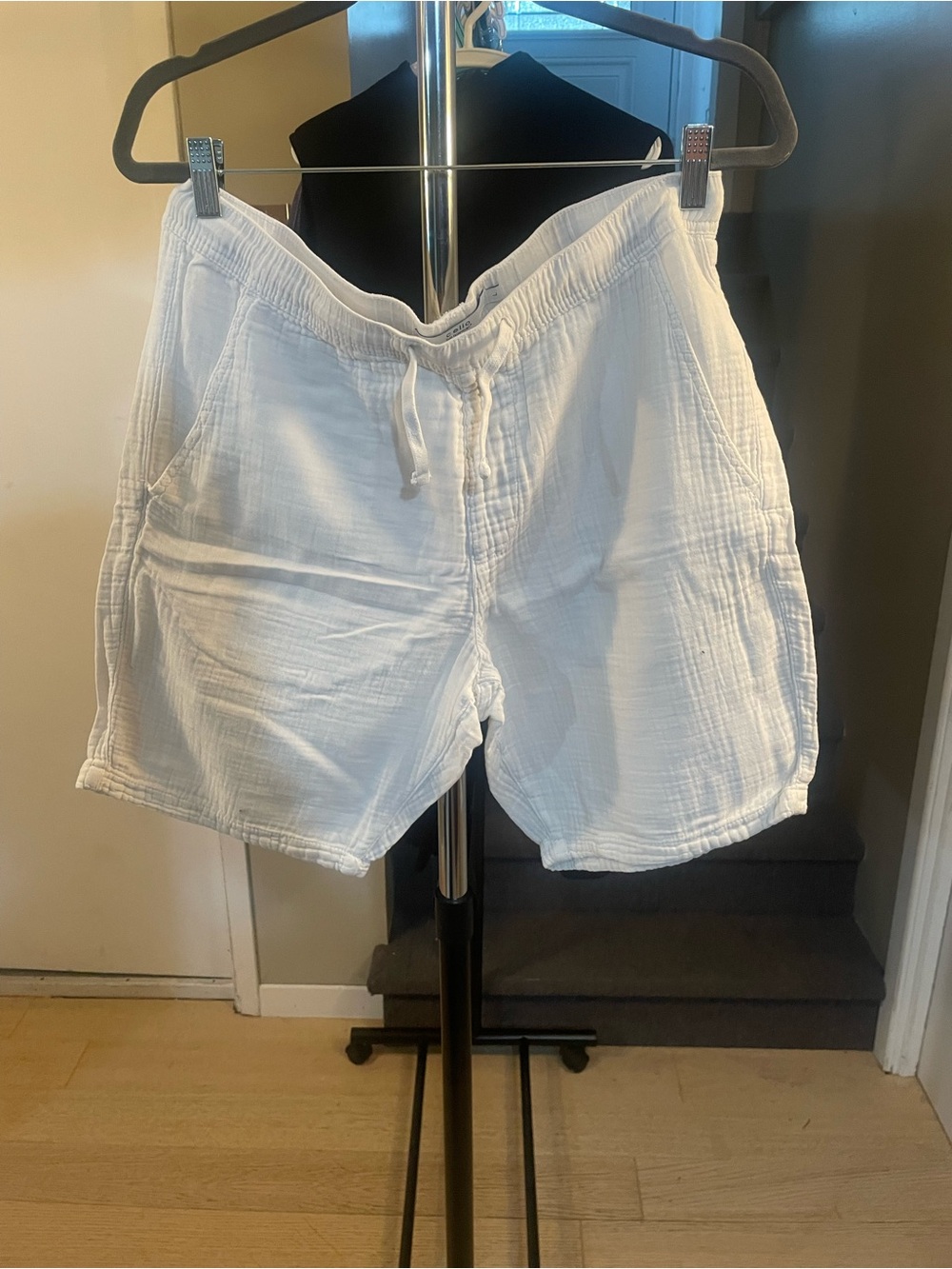 Men's White Drawstring Cotton Bermuda Shorts